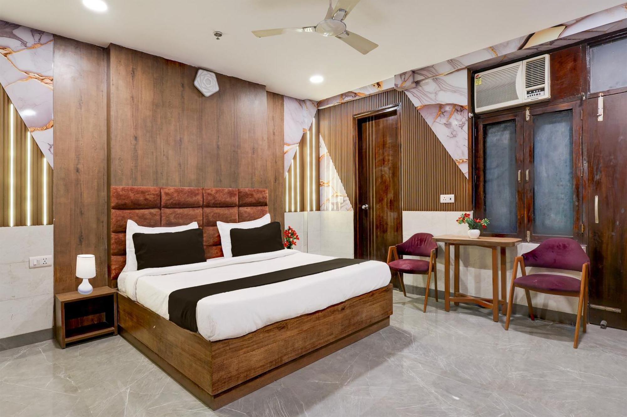 Super Hotel O Alipur Narela Exterior photo